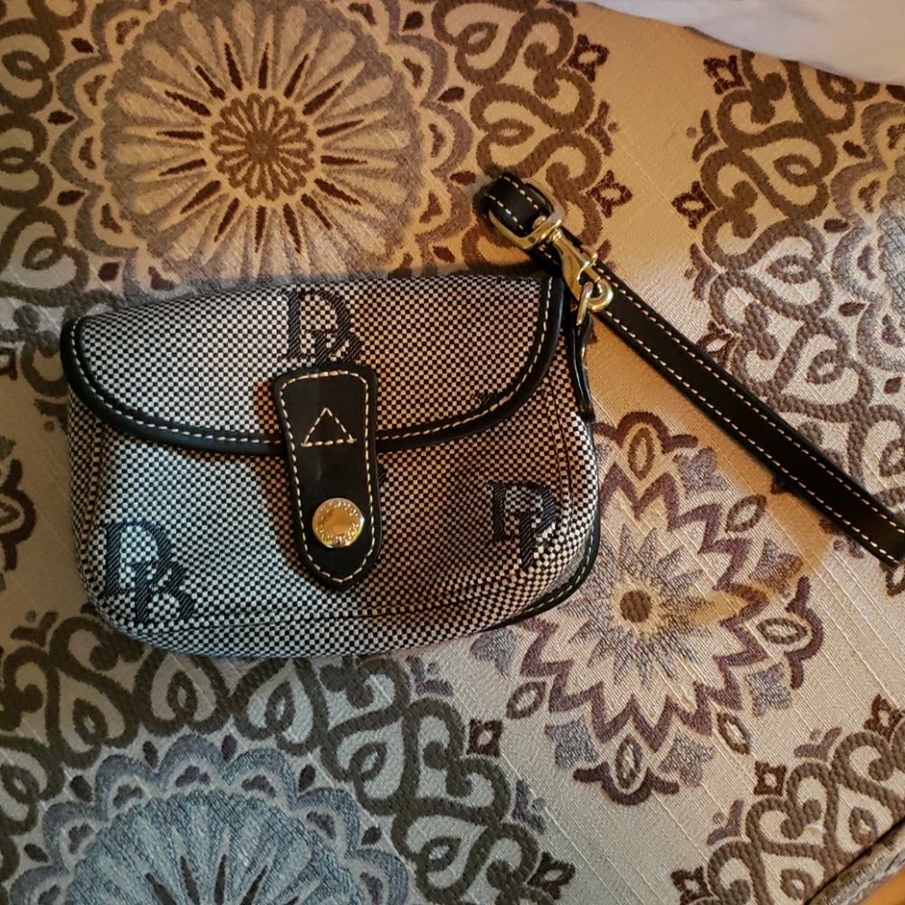 New Dooney and Bourke wristlet